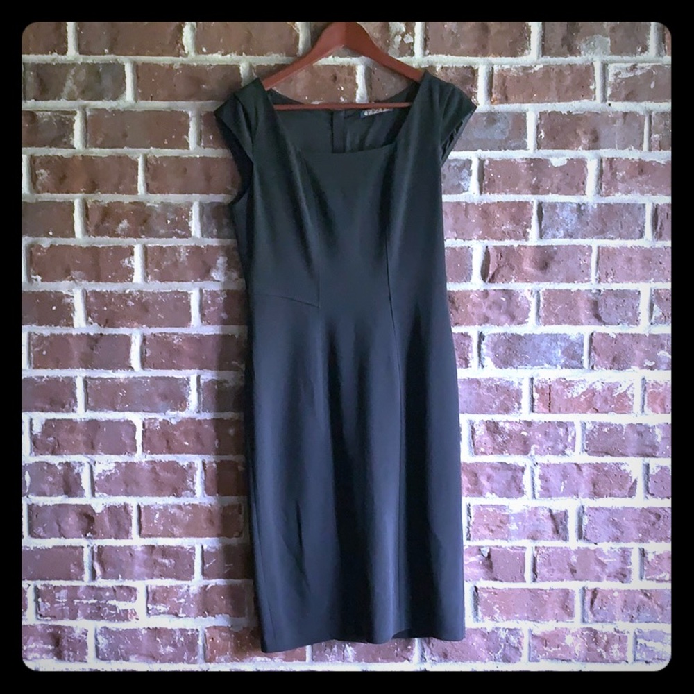 Brooksie Sleek black dress